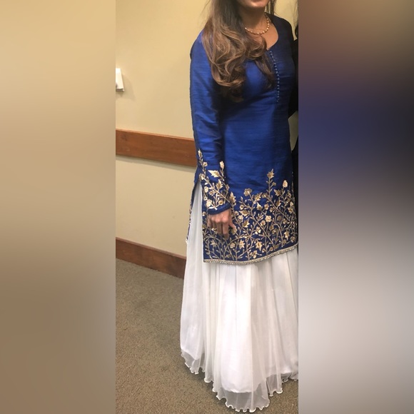 Long top and skirt - Picture 4 of 8